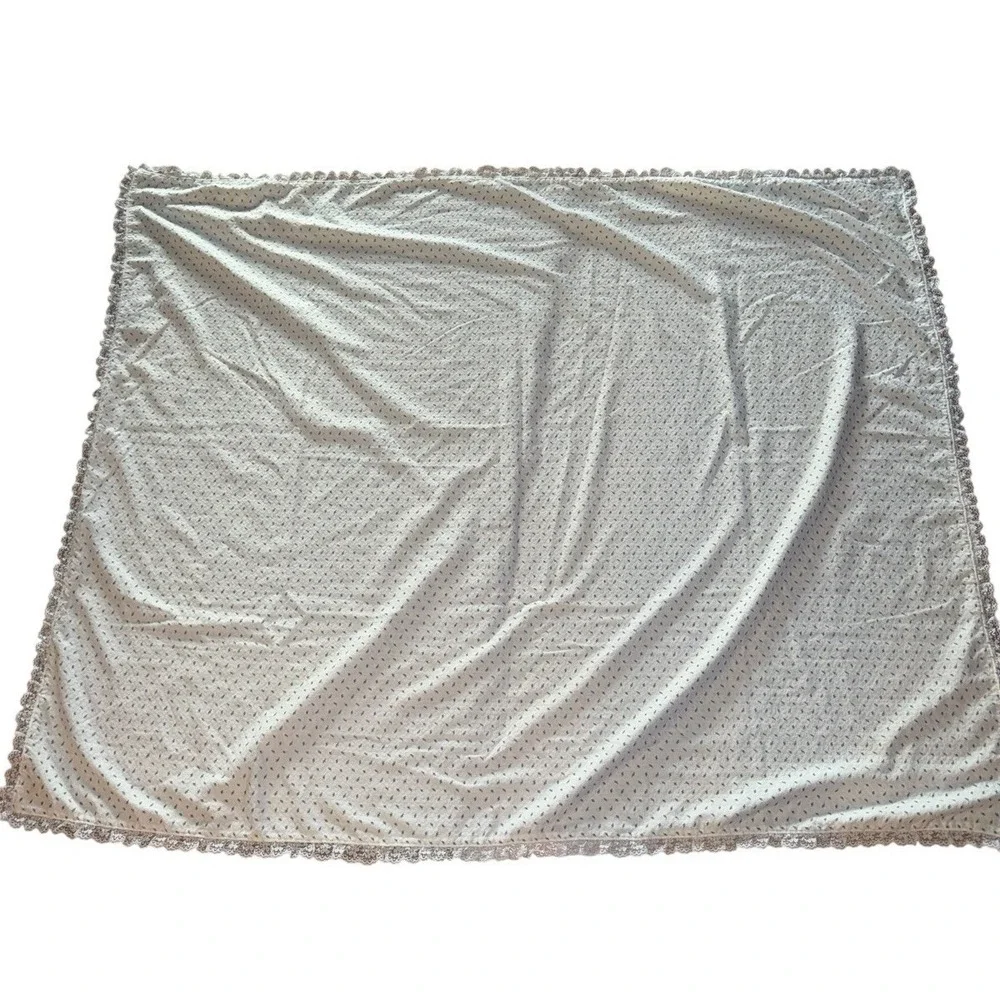 Vintage Baby Blanket Lace Trim Blue White Floral Like Weight
